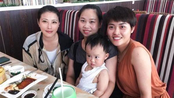 去世9个月后，娱乐圈的人走茶凉，在周海媚身上展现得淋漓尽致