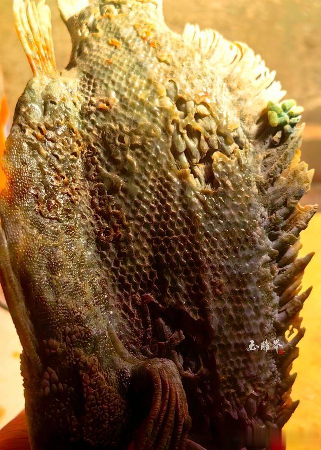 邹万通用翡翠丑石做了一道菜，大厨看呆！