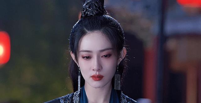 被压了五年的剧终于播出，但却跟《九重紫》撞档了，差距一目了然