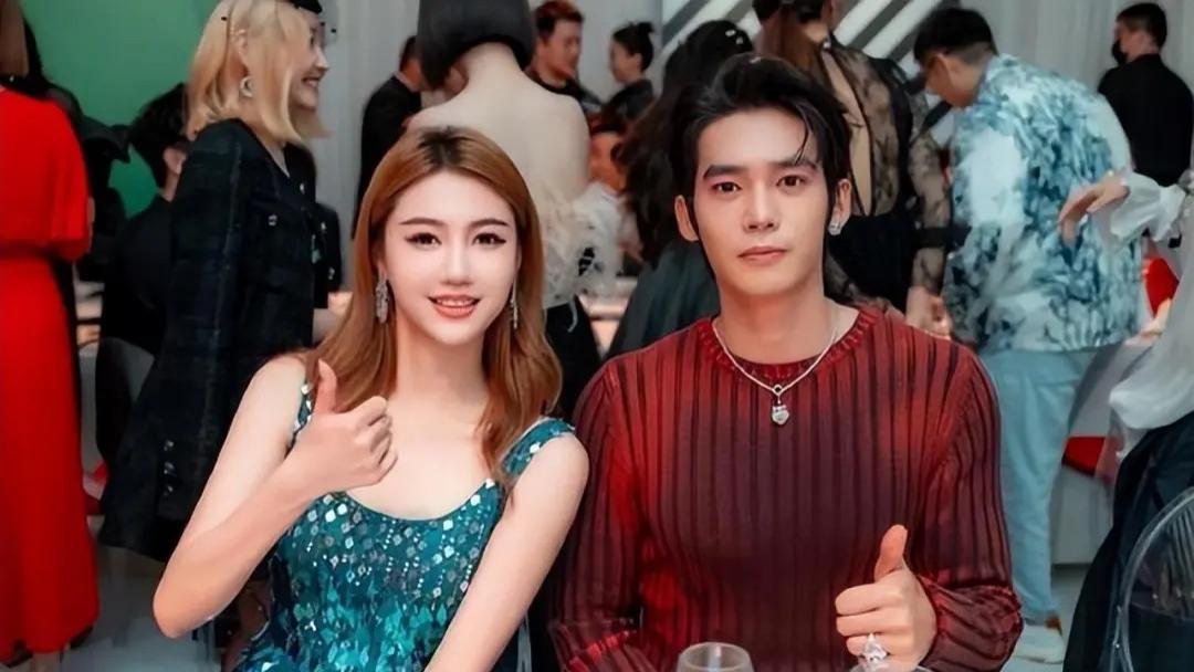 这一次，傍过8个富婆的于适，“底裤”都快被扒光了！