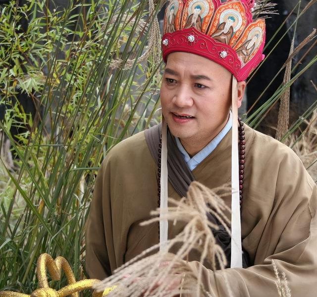难怪杨洁没相中六小龄童,看看她当初选的“猴子”,才叫火眼金睛