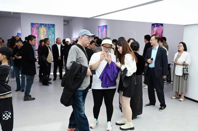 展览现场 | 心涌金莲——李晓柱个展