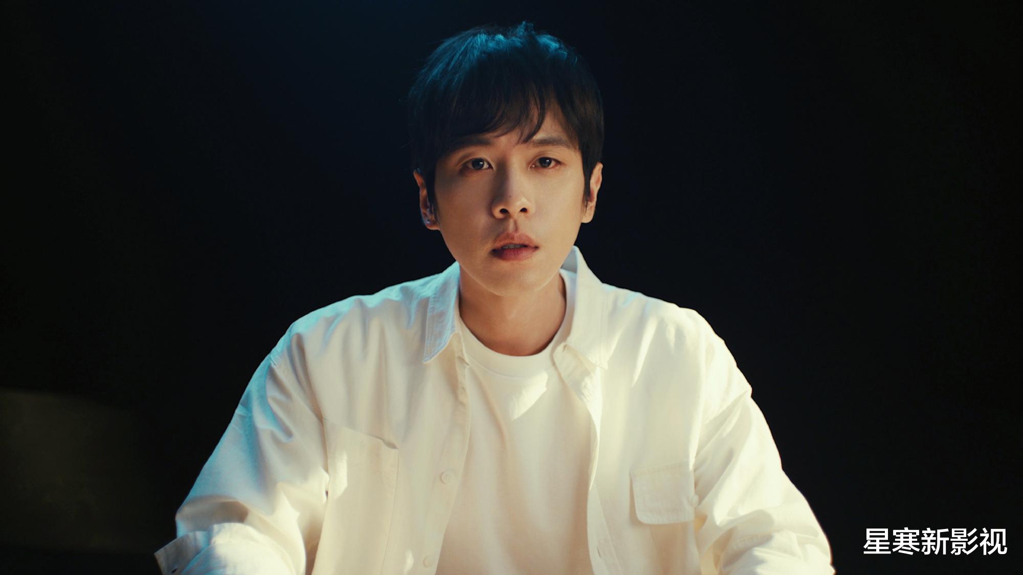 张若昀新剧《人之初》又在央视播，唐嫣还是配角，这下想不火都难