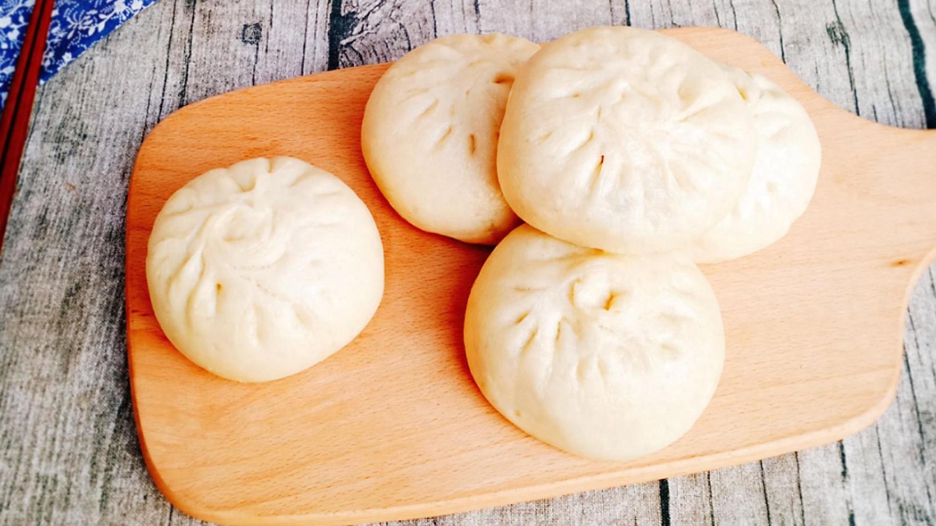 夏天很爱吃这素馅包子，全身都是宝，又香又营养，比肉包还好吃