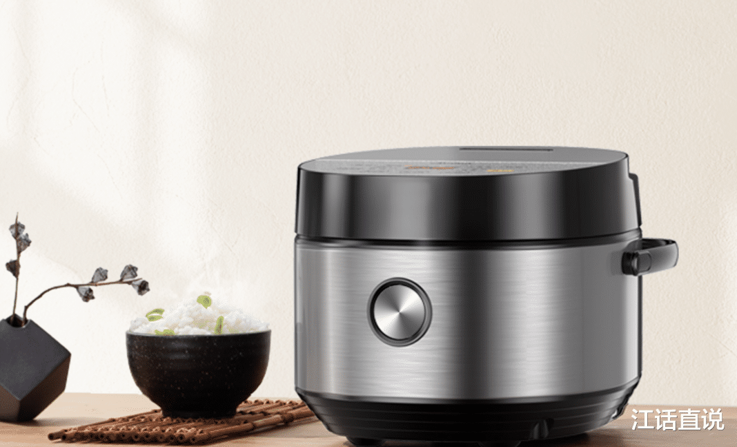 供电员提醒:家中4种家电用完不拔掉插头,电费将会翻倍交