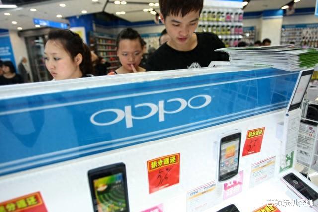 一言不合就模仿,导致用户购机欲望下滑,行业正在倒退