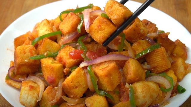 吃剩的馒头别扔掉，教你一个神仙吃法，出锅色泽金黄，比肉还香