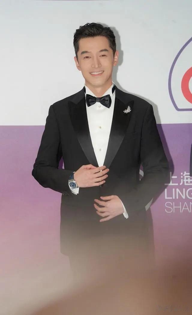 薛佳凝：分手13年，胡歌已婚我皈依佛门，一别两宽请勿心疼