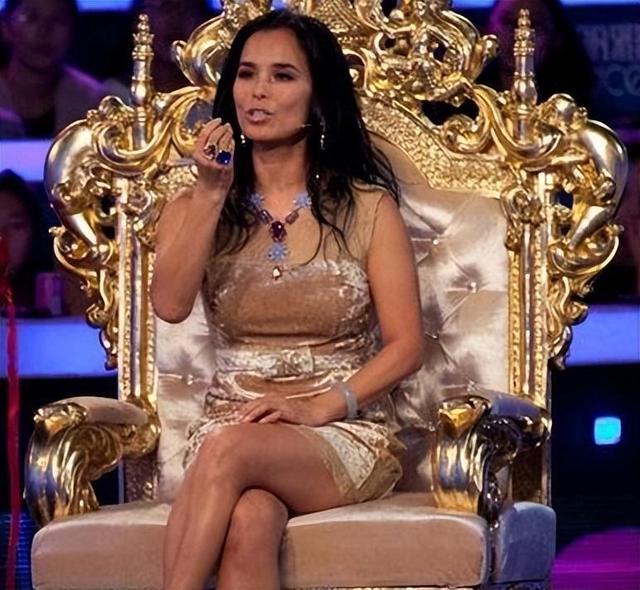 61岁韦唯:住纽约豪宅,熬死家暴自己的外国前夫,儿子让她很痛苦