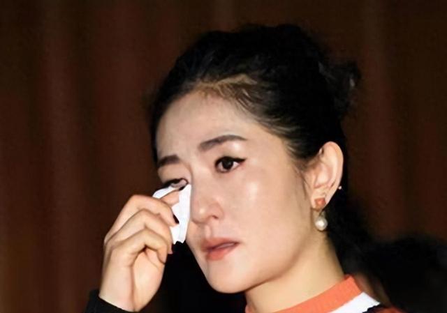 三个女儿轮流住院,张杰马来西亚突发病症,谢娜接连发文好可怜!