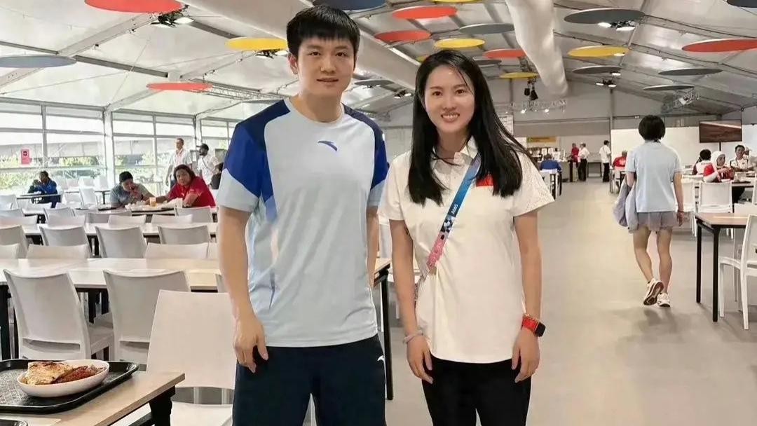 陈若琳樊振东食堂甜蜜同框，网友高呼：天生一对！恋情曝光？