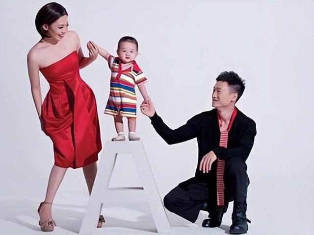 杨威首次回应离婚，家中重大变故，至亲患癌离世