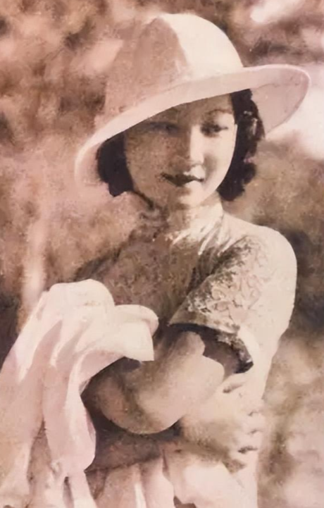 原来他早已离世!临终只留给妻子200块,妻子为其一句话守寡到老