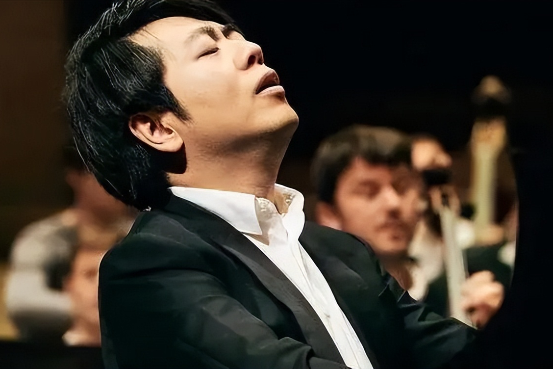 41岁嫁入豪门,努力为85岁老公拼3胎,小37岁娇妻:他让我很满足