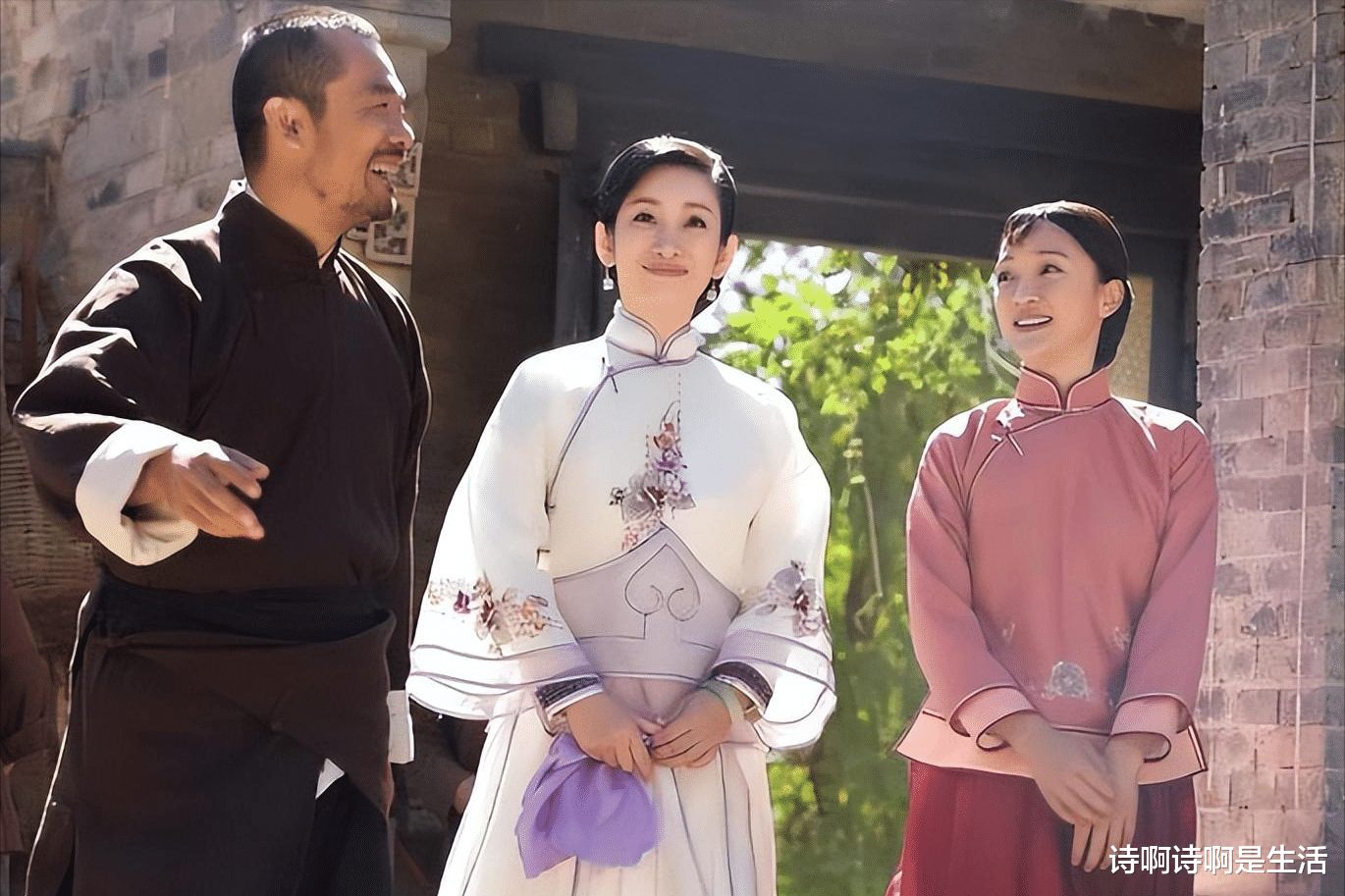 同样“戏霸”,49岁周迅对上45岁秦海璐,郑晓龙的话终于有人信了