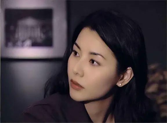 别可怜郑伊健了!妻子蒙嘉慧撕开他这层遮羞布,难怪他会长住日本