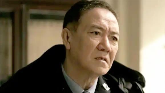 刚播2集，就直冲“收视率之王”！终于有能让我熬夜追的悬疑剧了