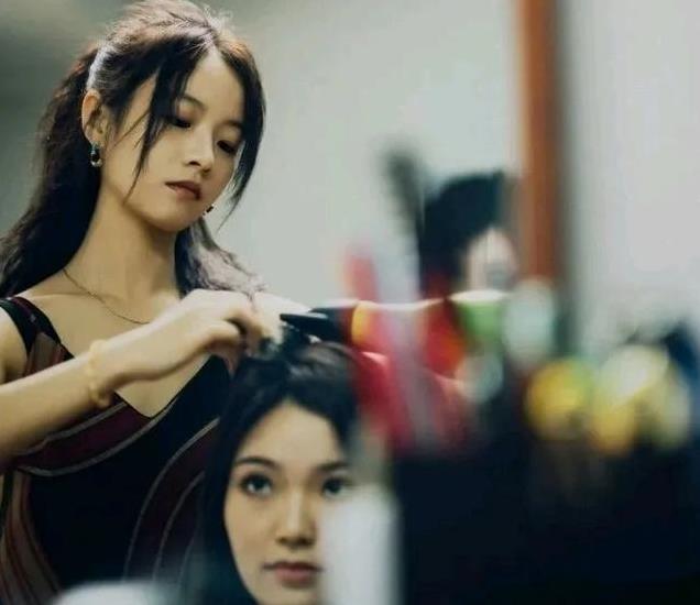 正午阳光再发招！《命悬一生》揭开国产剧悬疑新篇章