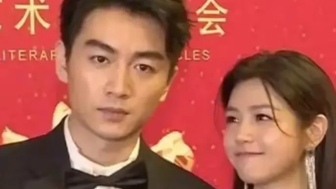 陈晓陈妍希婚变，从“头纱吻”到冷眼相待，于正曾经发文暗示