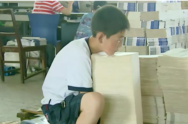 极限挑战|变形计高占喜：穷到吃不饱饭，城市\父母\资助读书，如今已是上尉