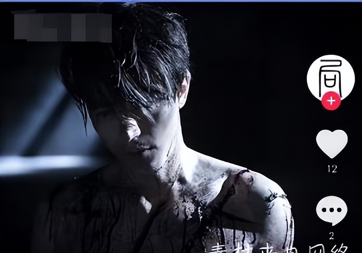 29秒引爆热搜，消失8年的霍建华官宣喜讯，48岁林心如功不可没