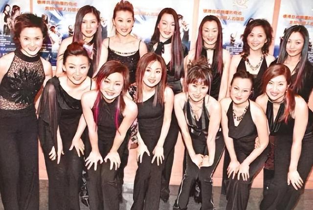 21年前，“女子十二乐坊”爆火，放弃中国去日本发展，如今咋样了