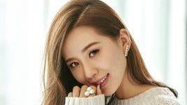 脸上刚“打湿”就涂洗面奶，难怪洗完也出油，皮肤越来越粗糙