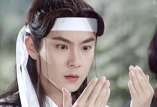 长得玉树临风，却输在“个子矮”上，这6位男星的身高太不懂事了