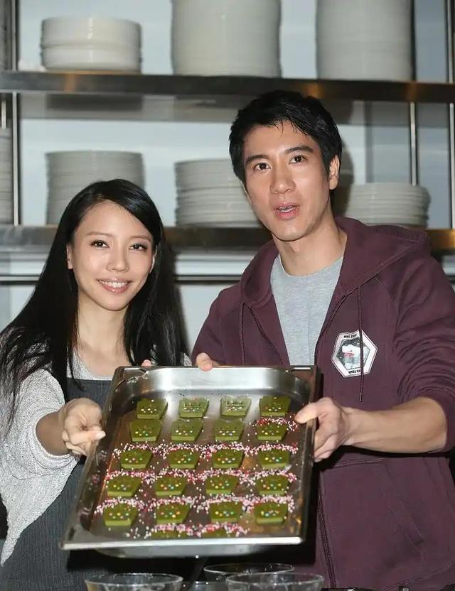 王力宏现身前妻豪宅看望孩子,这次终于和李靓蕾和解了?