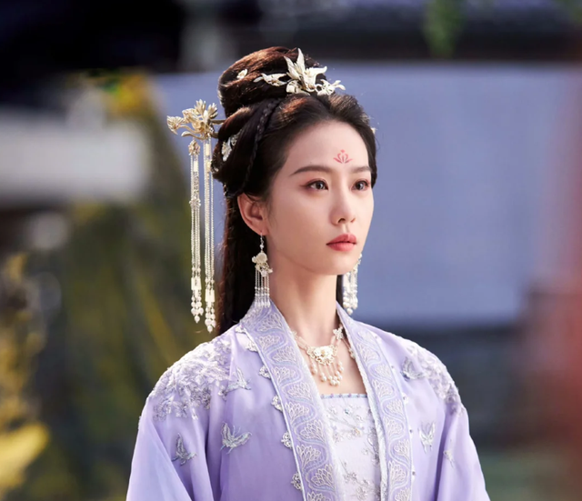 40岁唐嫣公布喜讯,三年了,终于等到你!