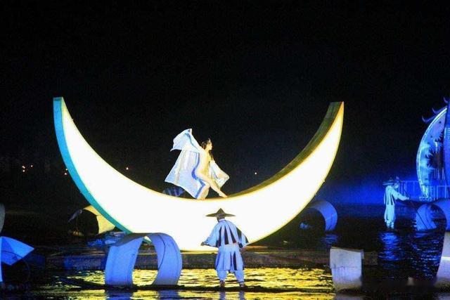 别拿艺术当幌子!从张艺谋到娄烨,镜头语言个个都不简单