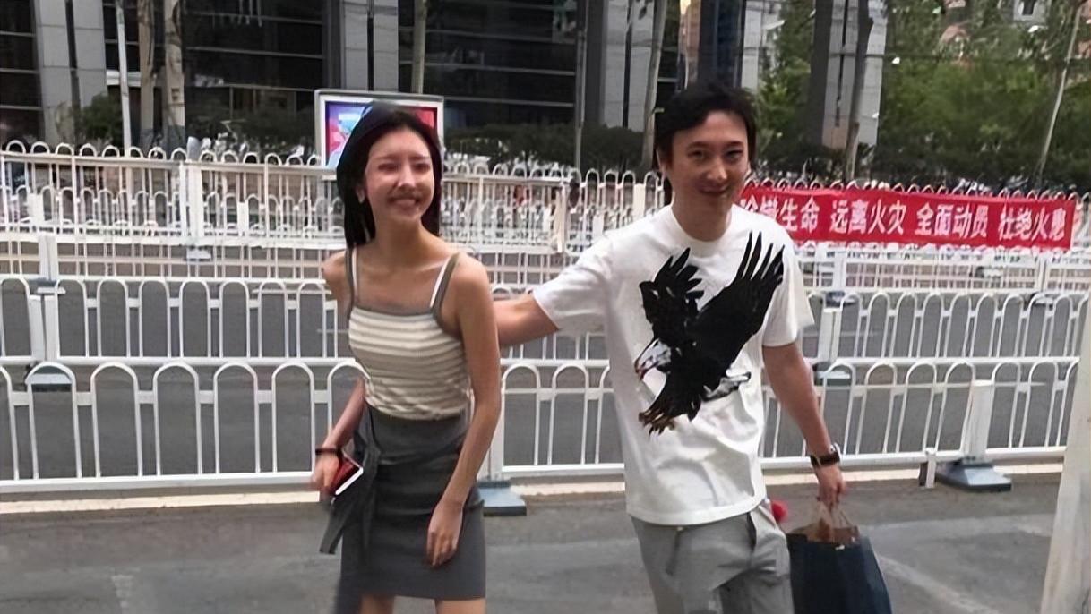 王思聪被爆有孩子后，豆得儿发文否认“打胎”，没有强颜欢笑