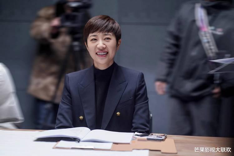 张龄心:不结婚也不生孩子,老了就去养老院,如今她打了自己的脸