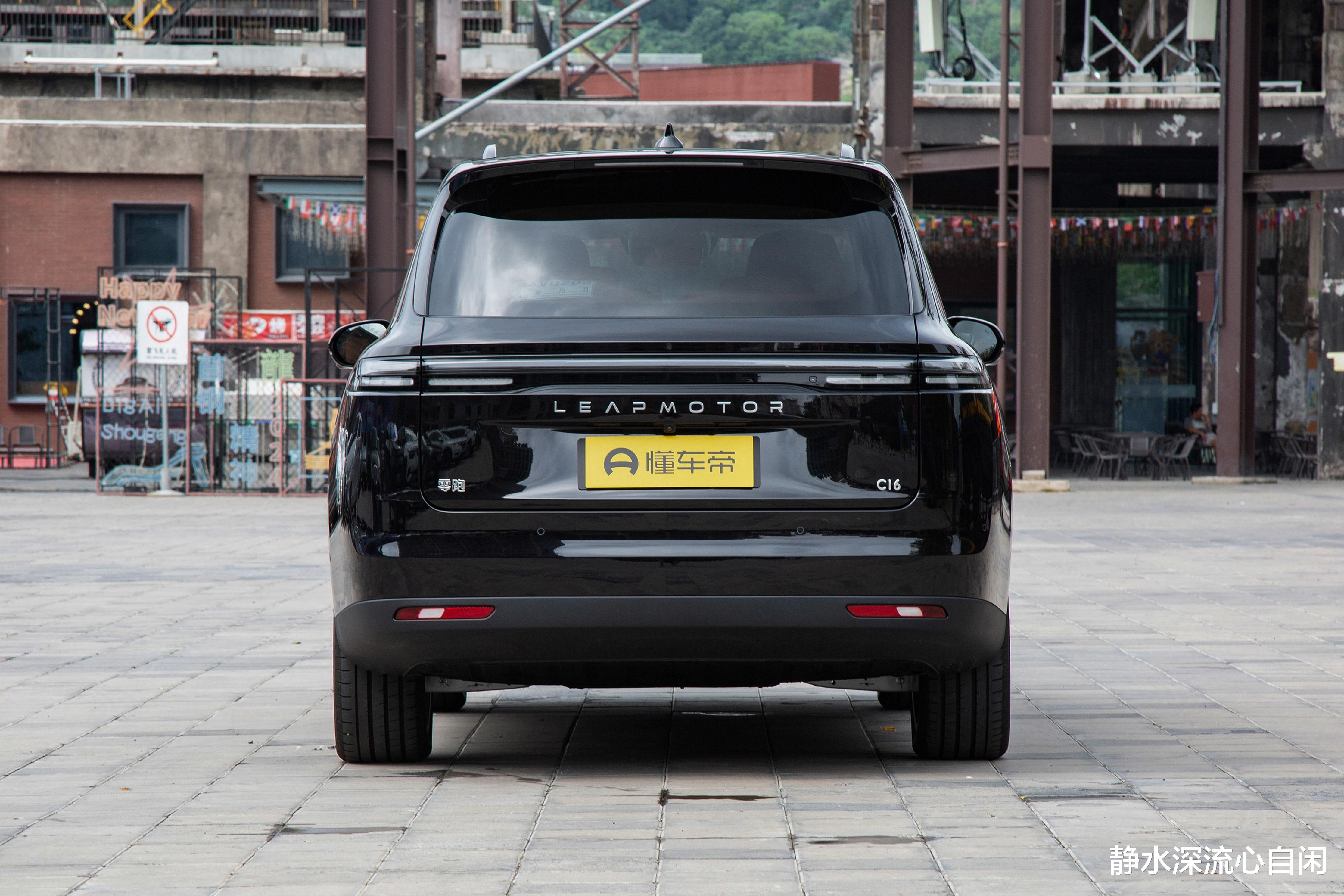 20万左右，大六座SUV，580KM续航，6座布局，带你看零跑C16