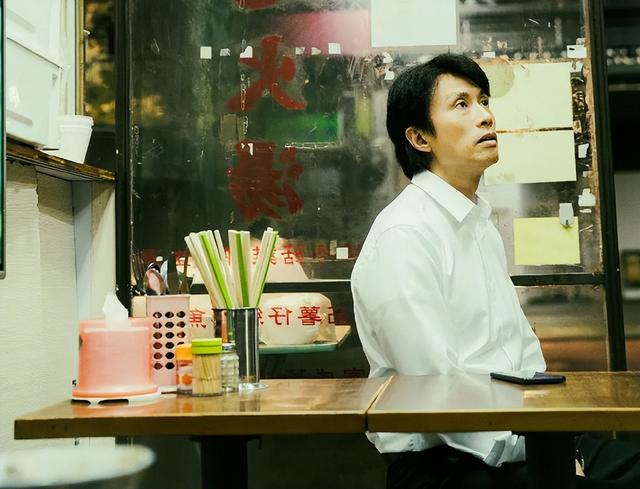 香港票房破3000万!看完黄子华和许冠文新片,我想说:港片破地狱