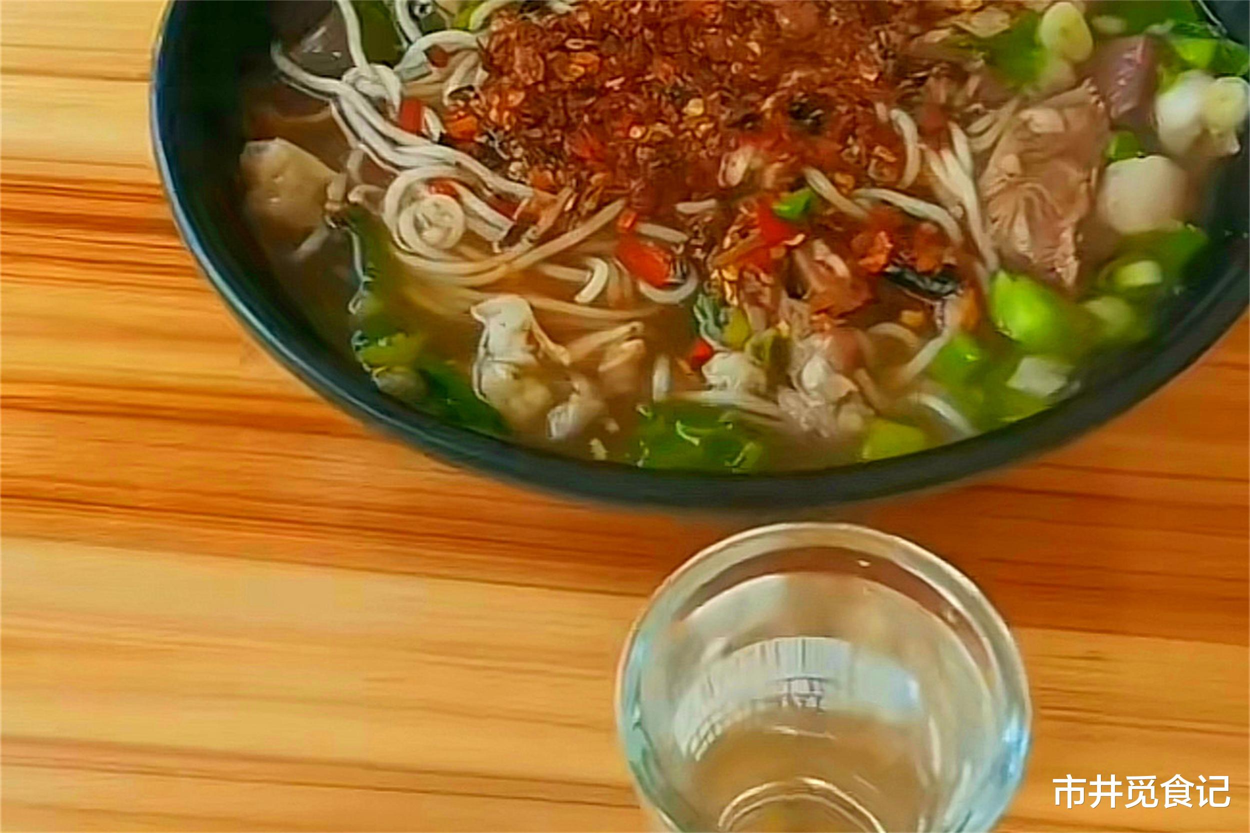 中国4个爱喝“早酒”的地方,起床就能喝二两,是文化还是馋酒?