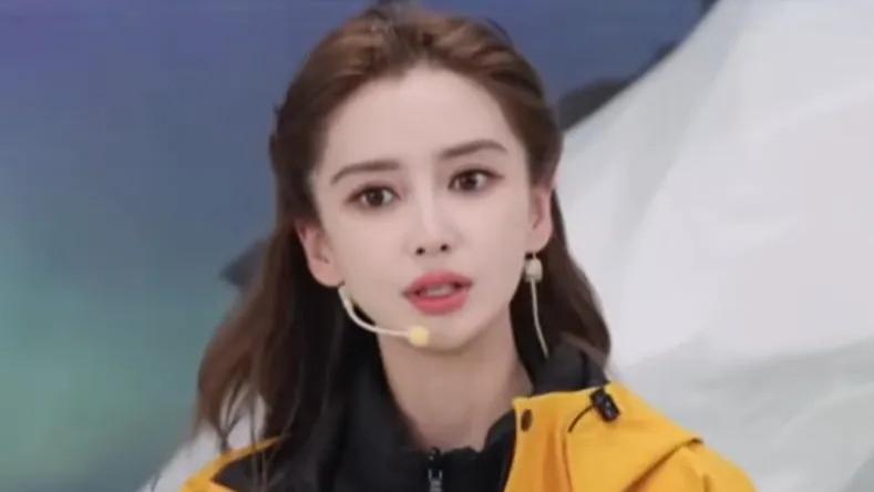 Angelababy再上热搜，她得感谢黄晓明和叶珂