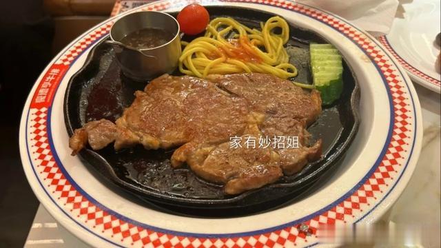 吃自助餐，记得5吃3不吃，不用吃撑就能回本，服务员：太内行了