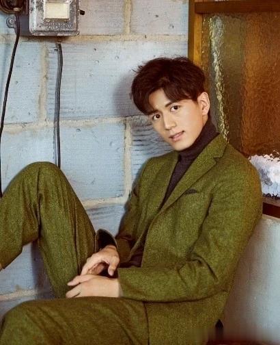 李九霖逆天颜值,太迷人了,身材太好了?霸气威武十足!