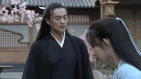 新版《射雕》引轰动：周一围饰黄药师还好，洪七公出现笑翻众人？