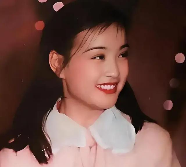 71岁刘晓庆吓坏了好多人，针打多了真的会起反作用！自然老挺好