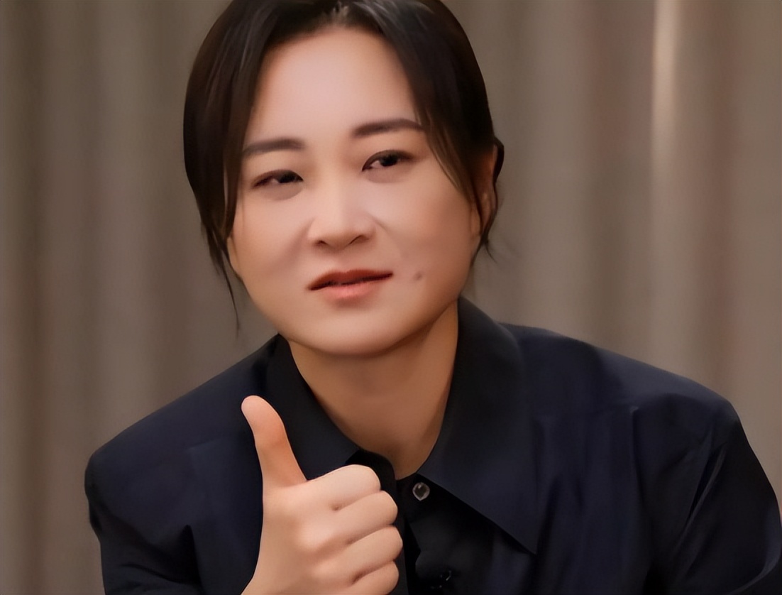 贾玲|丁太升:热辣滚烫是真人秀,贾玲不懂电影,但懂市场,懂中国人