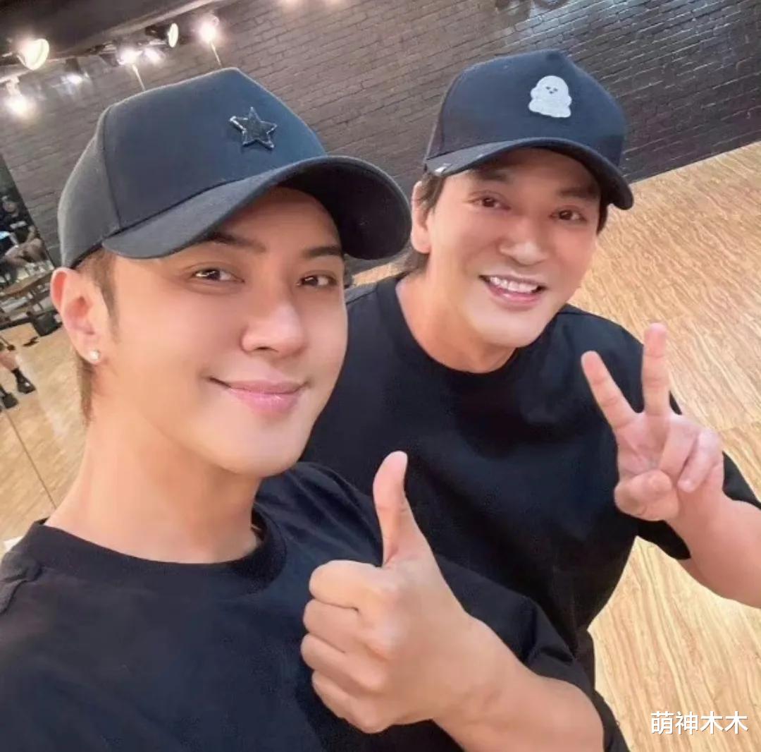 劈腿风波过去四年,蝴蝶姐姐宣布怀孕,罗志祥沉迷医美撞脸陈晓东