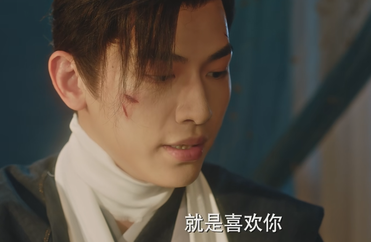 看完《与凤行》,发现演技完全不能比较,因为优与劣一目了然