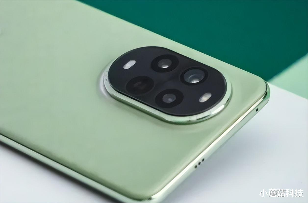 首銷24小時賣11萬臺，麒麟8000+100W+衛(wèi)星消息，成行業(yè)“新卷王”