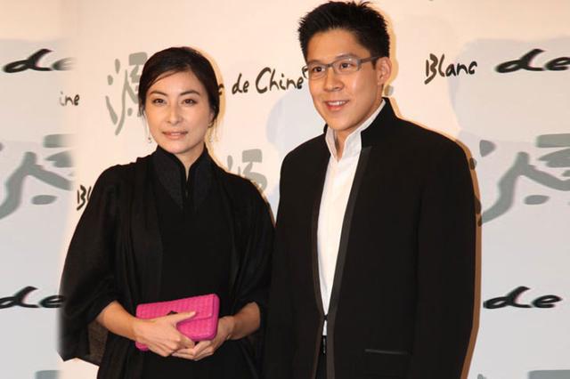 笑喷！霍启刚痛失姓名，霍震霆没镜头，央妈一句话暴露家庭地位！