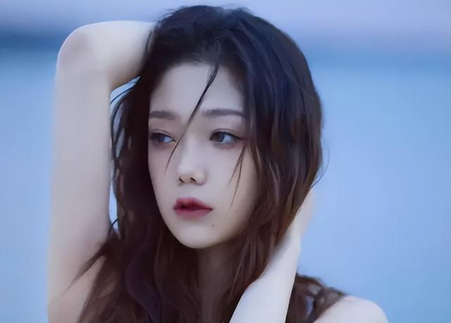 春晚|出道就被“封杀”，因相貌遭受非议，如今获得冠军，登上春晚？