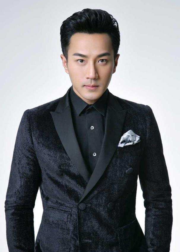 刘恺威也分了？李晓峰删光恩爱动态，刘父再度发声，杨幂又赚了