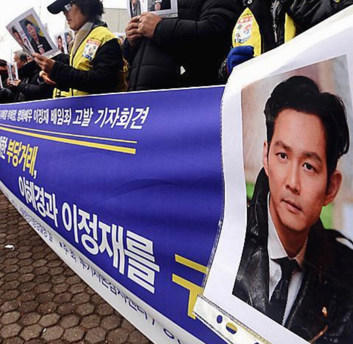 国民影帝生扑两任千亿富婆?怪不得对方女儿见他扭头就走…