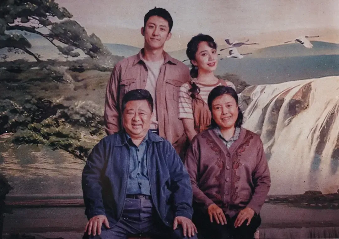 震撼满屏!《雪迷宫》32集终极落幕,年度最揪心大结局!